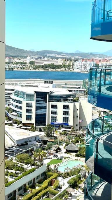 Ocean Village High Floor Luxury Modern Apartment Gibraltar Eksteriør billede
