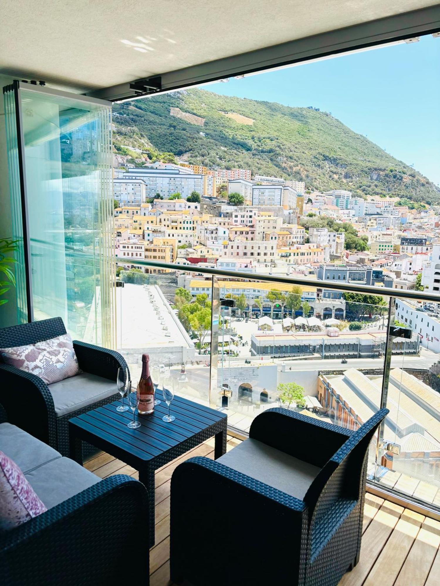 Ocean Village High Floor Luxury Modern Apartment Gibraltar Eksteriør billede