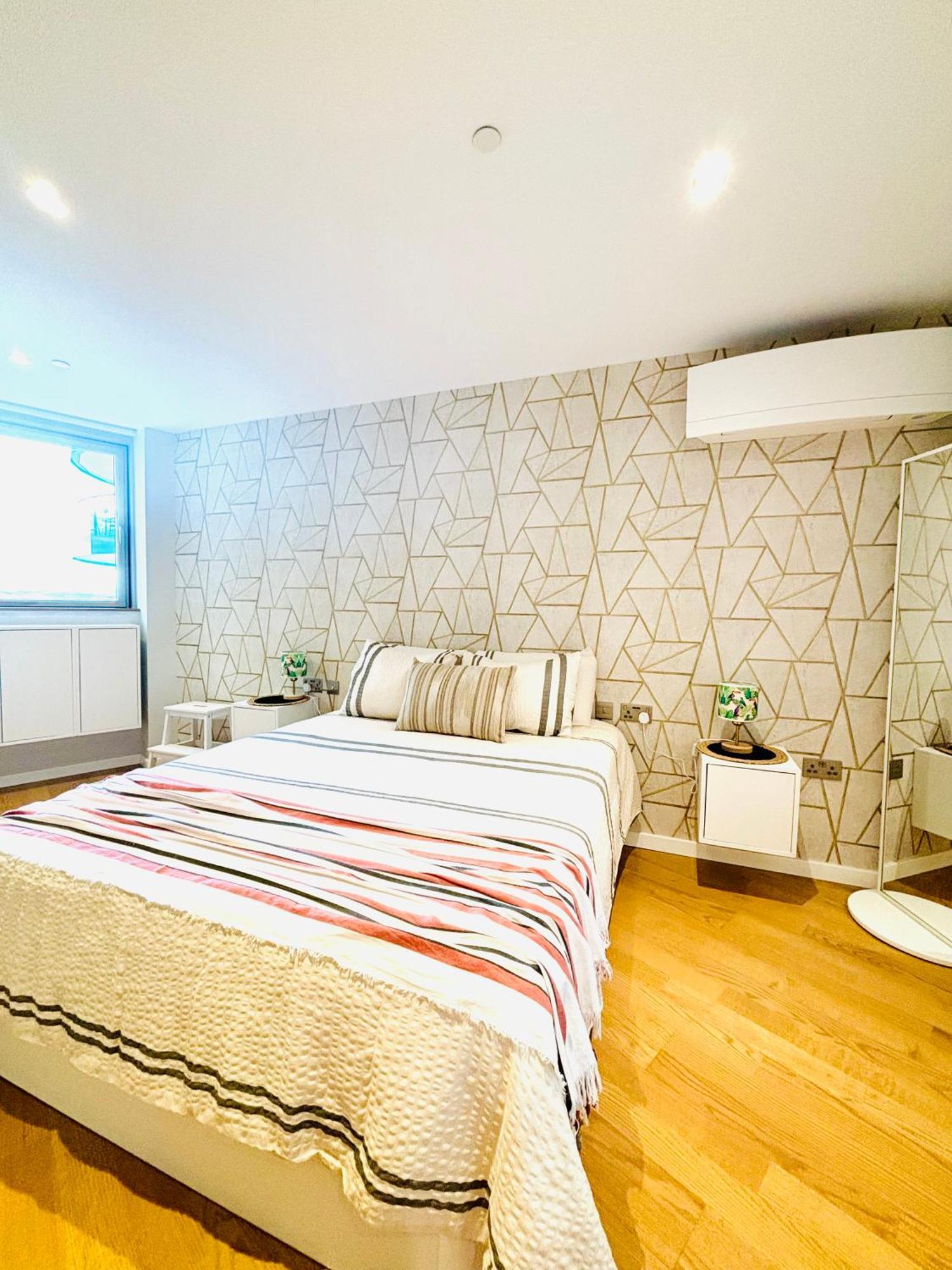 Ocean Village High Floor Luxury Modern Apartment Gibraltar Eksteriør billede